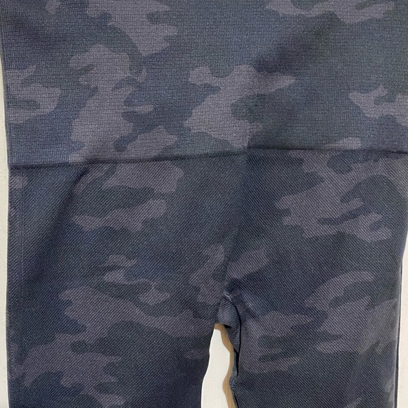 SPANX Other - SPANX Gray Camouflage Shapewear Leggings